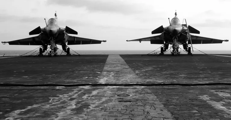 L'Indonésie renforce sa défense aérienne avec l'acquisition de 18 avions Rafale qui constituent la dernière tranche d’une commande de 42 appareils, soit un investissement de 8,1 milliards d'euros