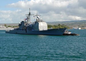 USS-Lake-Erie-in-Pearl-Harbor
